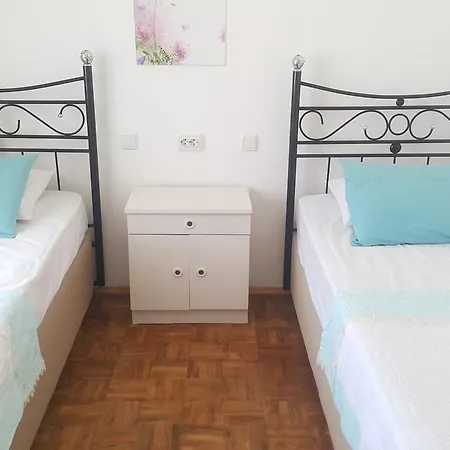 Ayvalik Pansiyon Bed & Breakfast *