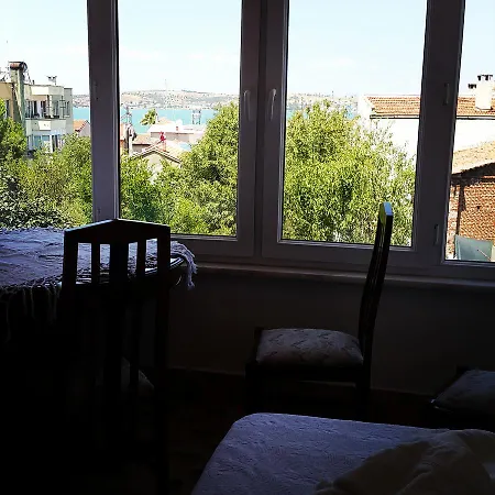Ayvalik Pansiyon ベッド・アンド・ブレックファスト Ayvalı